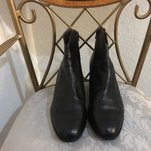 Sale!Peter Kaiser Black Leather Ankle Boots 11.1/2